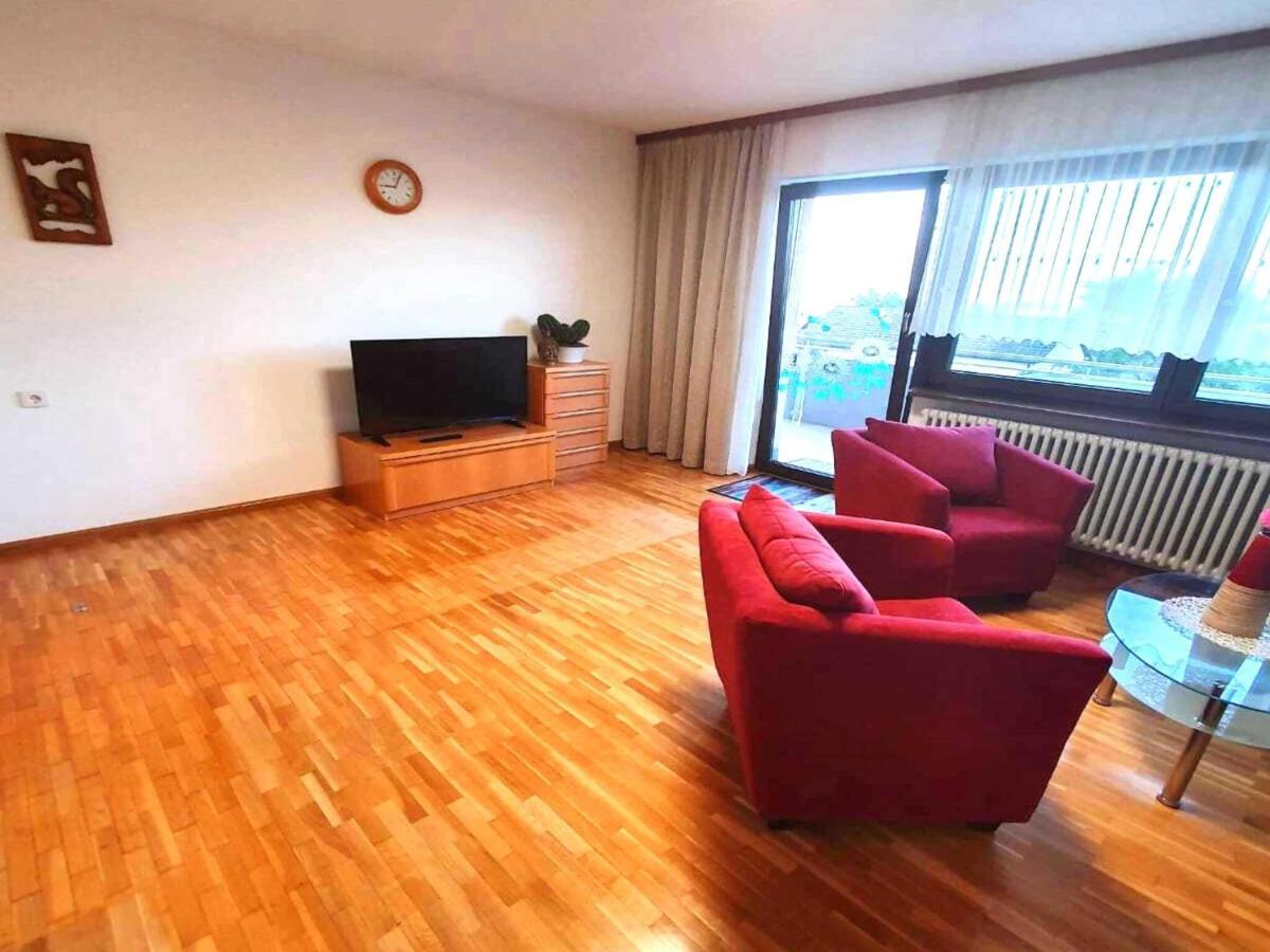 Comfortable Flat In Goerwihl With Balcony Gorwihl Esterno foto