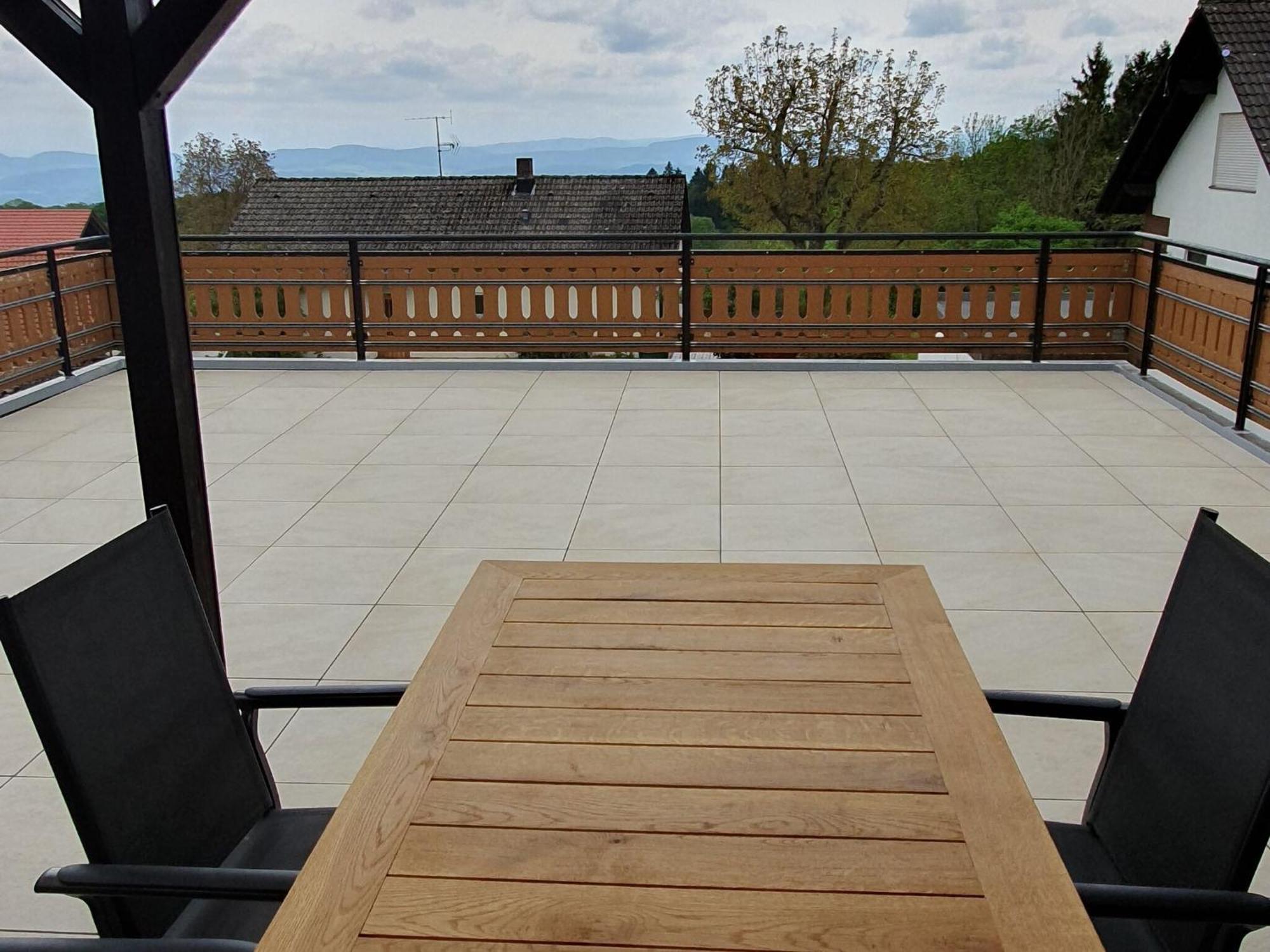 Comfortable Flat In Goerwihl With Balcony Gorwihl Esterno foto